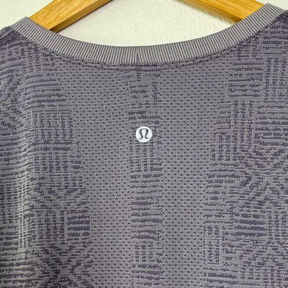 Lululemon Swiftly Relaxed Top XS Small Short Sleeve Purple Quartz Grey Tee Shirt - Picture 6 of 11